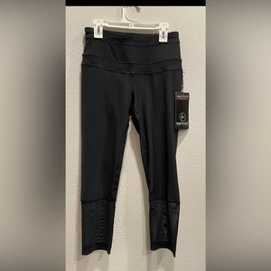 BUNDLE OF 2 NWT 90 Degrees By Reflex leggings NWT black Small